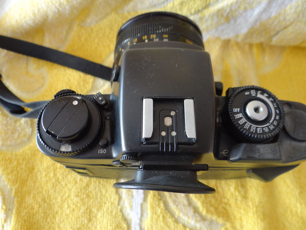 Leica R7 n&deg; 2 182 865 noir en bon &eacute;tat 
Photos/Video/TV