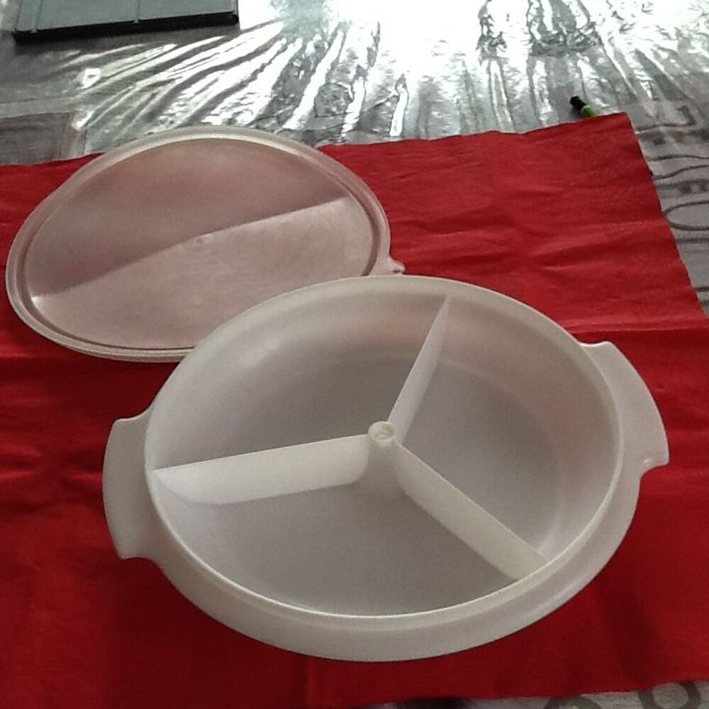 BOITE "TUPPERWARE" &agrave; 3 compartiments Cuisine