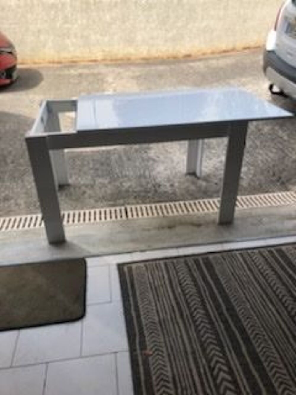 table laqu&eacute;e blanche Meubles
