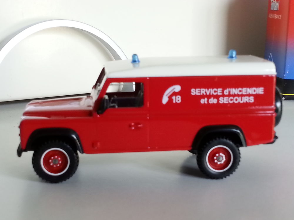 Miniature Pompier - N&deg; 250
