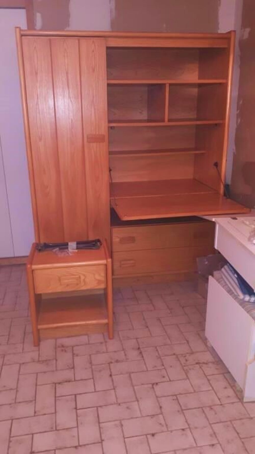 chambre pour jeune etudiant ou autre Meubles