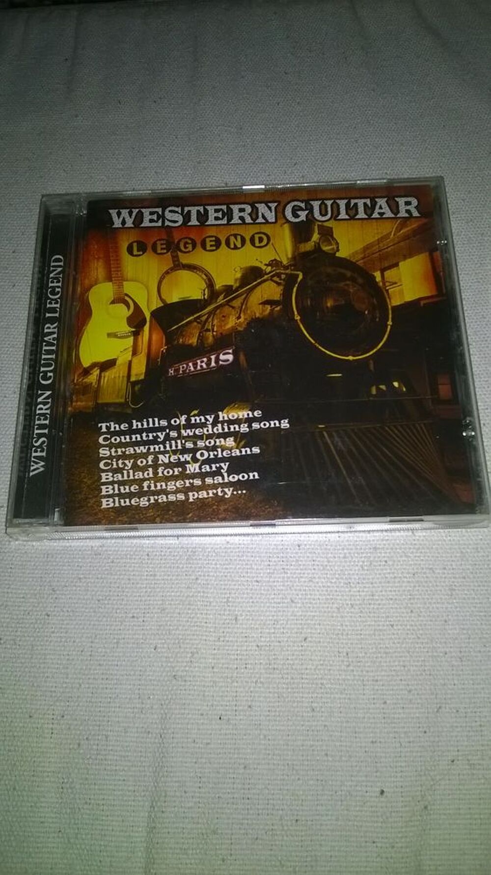 CD Western Guitar Legend 
2009
Excellent etat
The Hills O CD et vinyles