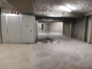  Parking / Garage à louer 17 m²
