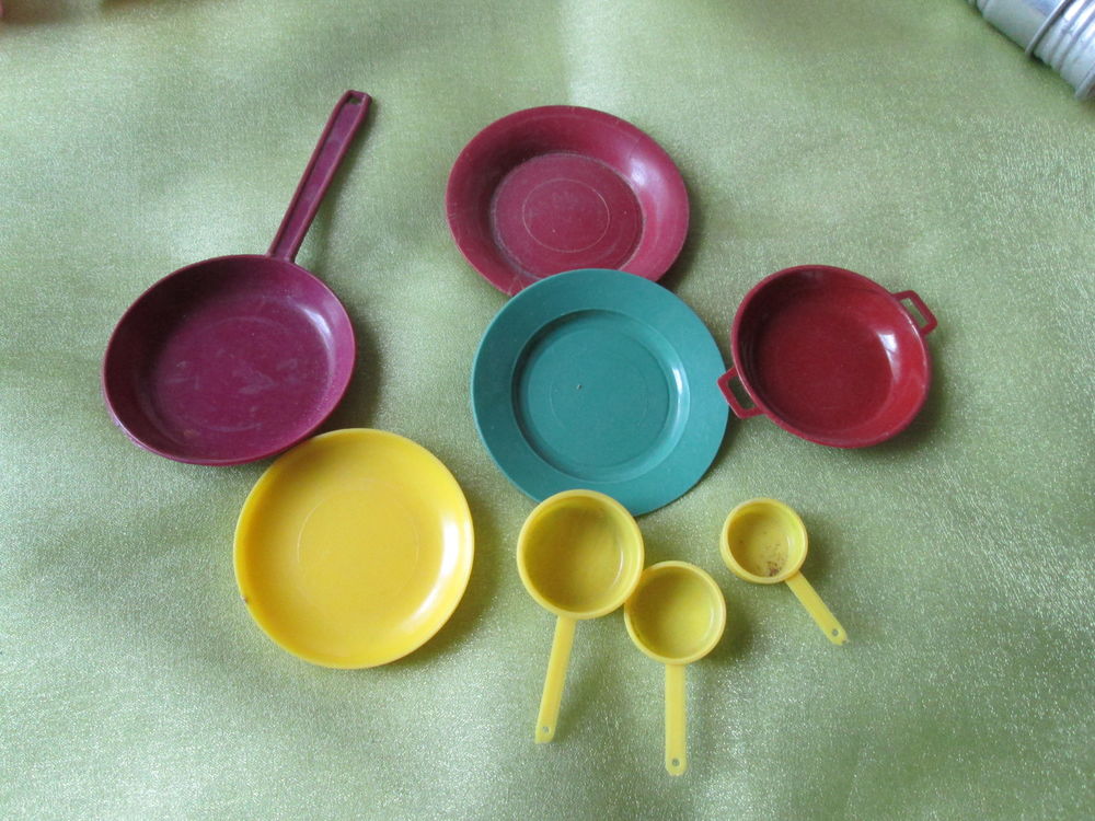 Jouets miniatures anciens dinette Jeux / jouets