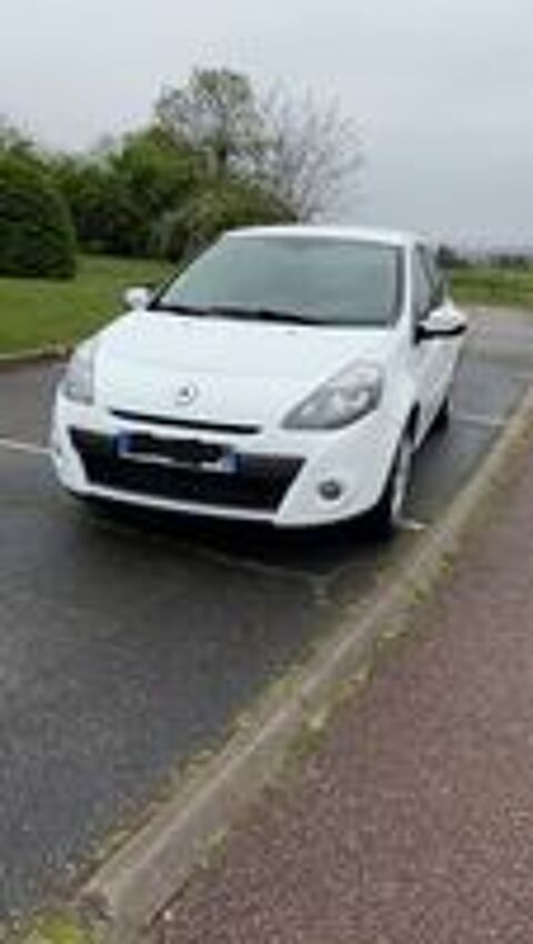 Clio III Clio 1.5 dCi 85 Dynamique 2010 occasion 69400 Villefranche-sur-Sa&ocirc;ne