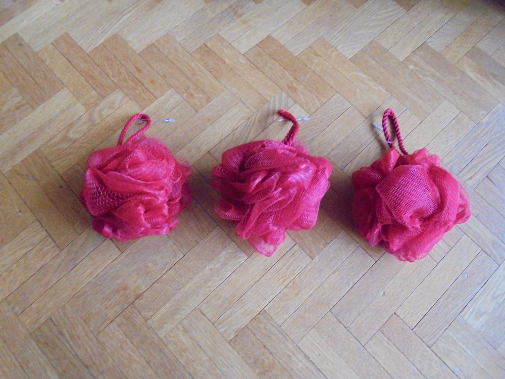 Fleurs de bain rouges (25) Décoration