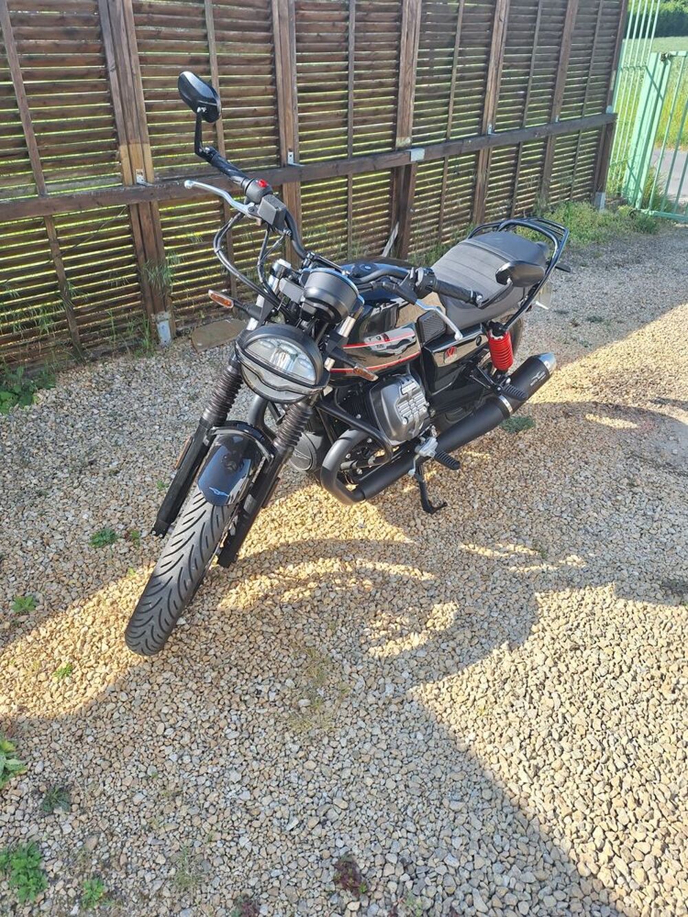 MOTO GUZZI 2023 occasion 60170 Rib&eacute;court-Dreslincourt