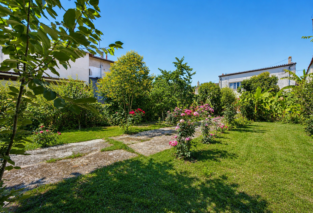 Maison 8 pièces 221 m² · à Bordeaux · 221 m² · 759 000 €