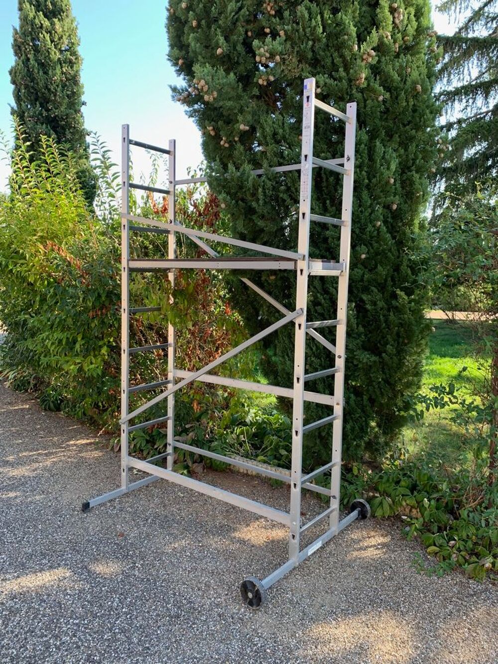 Echafaudage avec roue 3 m&egrave;tres Bricolage