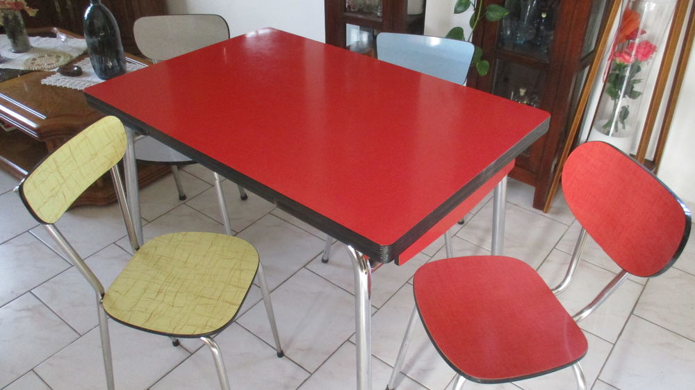 Chaises tables en formica Meubles