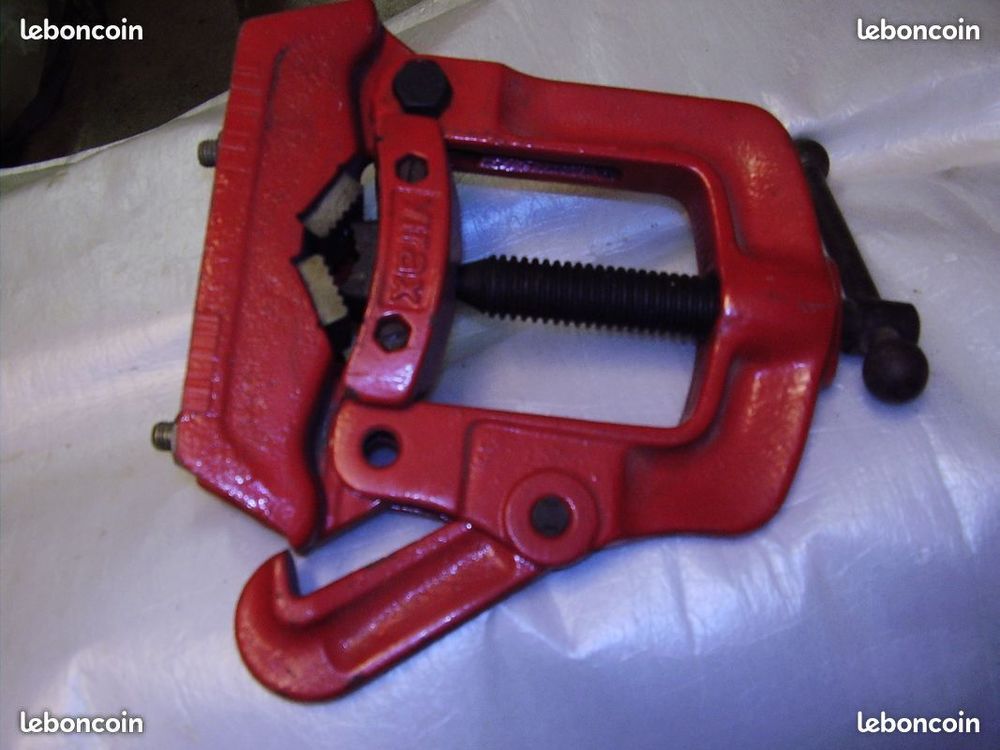 ETAU VIRAX Bricolage