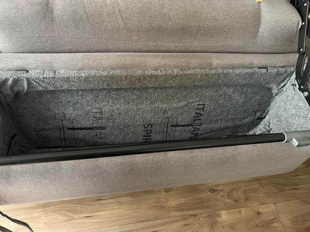 Canap&eacute; convertible INSIDE 75 -Tr&egrave;s bon &eacute;tat (2023) Meubles