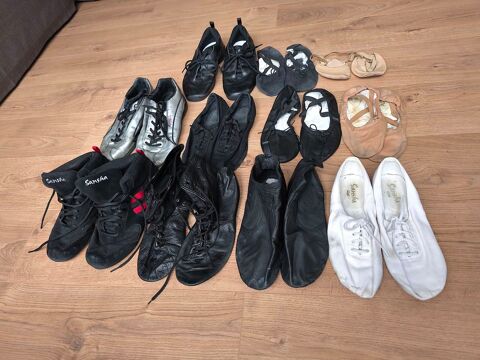 Lot chaussures danse 50 Paris 18 (75)