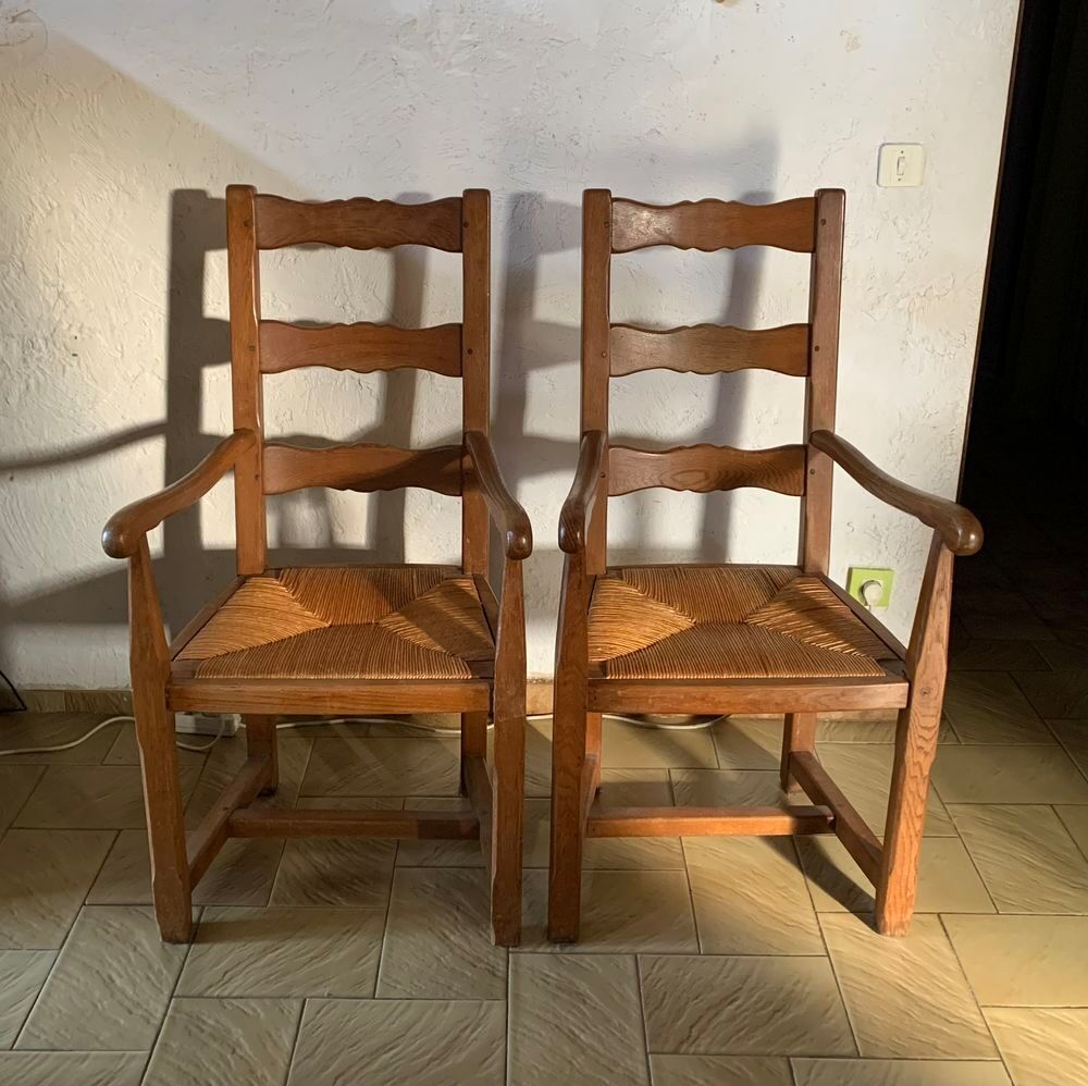 Lots de deux fauteuils proven&ccedil;al Meubles