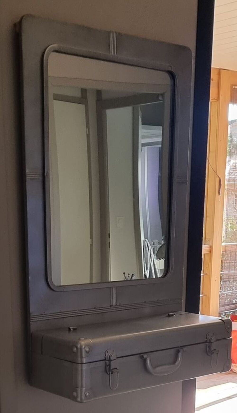 Miroir vintage sur ch&acirc;ssis metallique Décoration