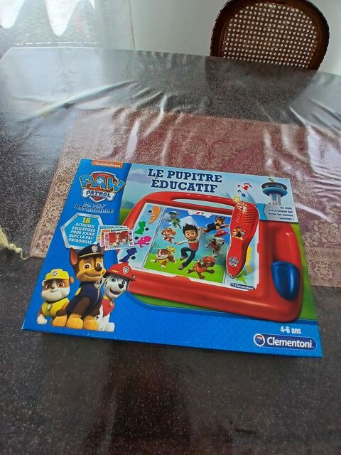 Pupitre ducatif Clementoni  Pat Patrouille  10 Villefranche-sur-Sane (69)