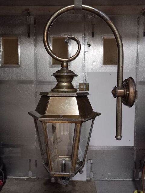 Applique ext�rieur 60 Niort (79)