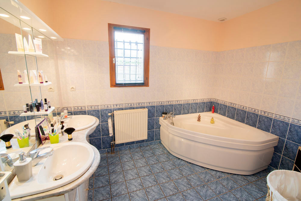 Vente Villa pavillon 6pièces très bon état à CHATEAUMEILLANT Châteaumeillant