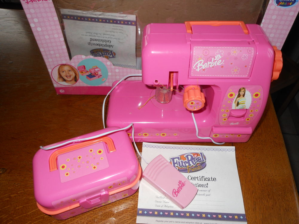 MACHINE A COUDRE (barbie)POUR ENFANT DANS SON EMBALLAGE Consoles et jeux vidos