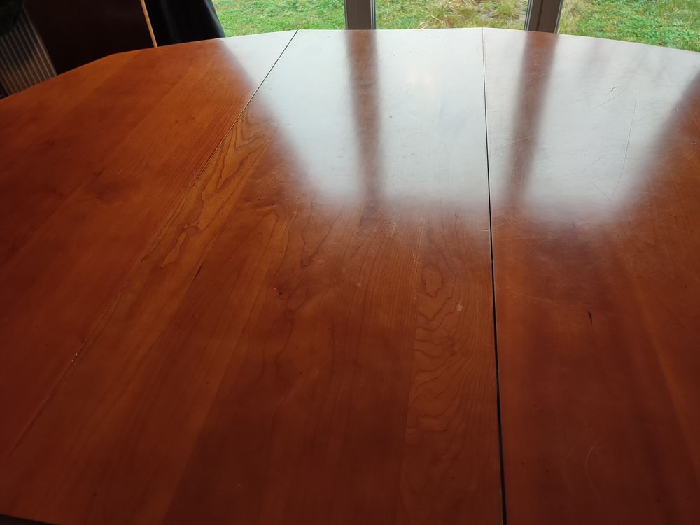 Table de salle &agrave; manger Meubles