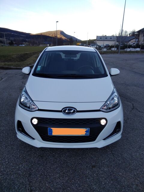Hyundai i10 1.2 87 BVM5 Intuitive 2019 occasion Grenoble 38000