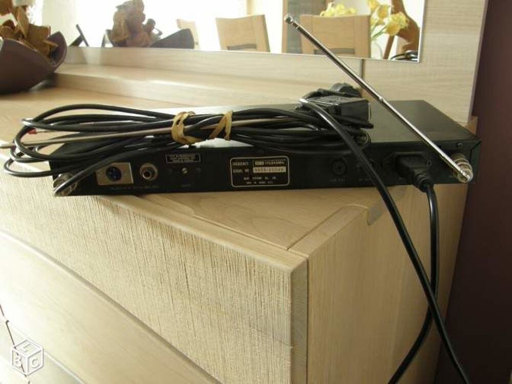 Nady 650 vhf wireless system receiver Audio et hifi
