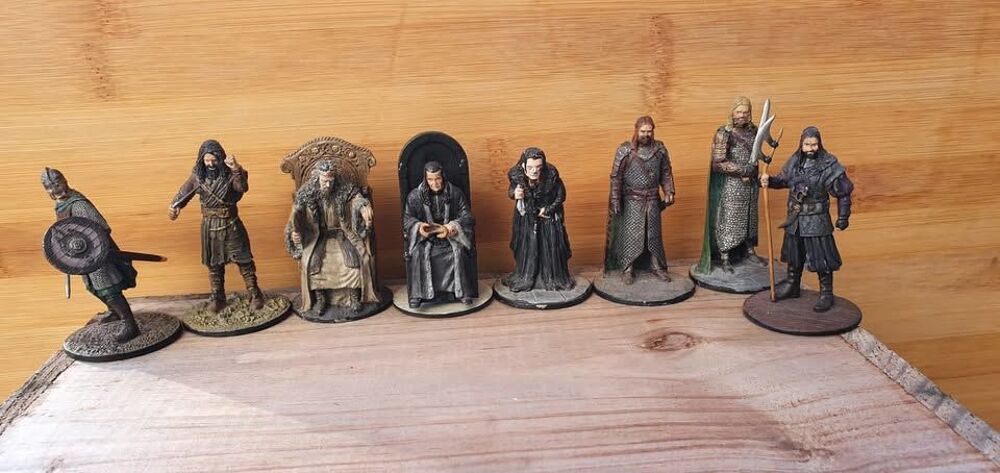 Lots de 8 Figurines Seigneurs des Anneaux en plombs. Jeux / jouets