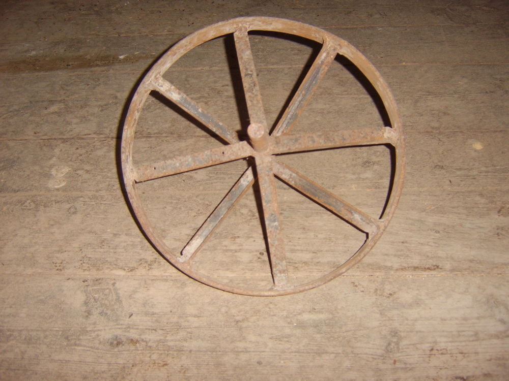 Roue en fer &agrave; 8 rayons crois&eacute;s Bricolage