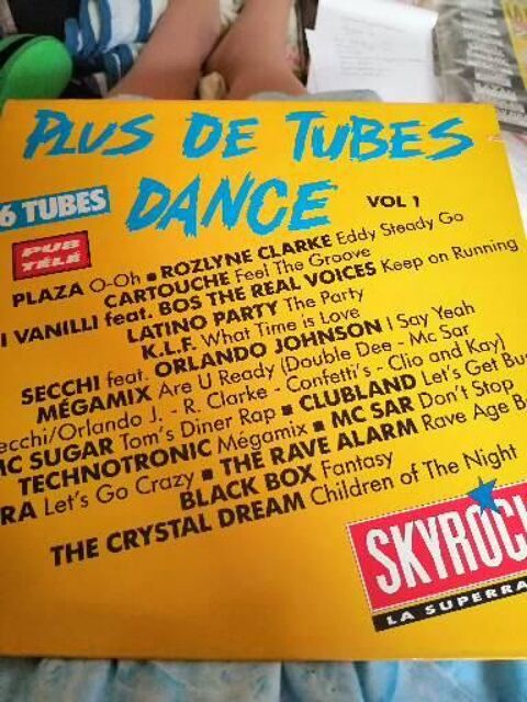 Skyrock tubes dance 1990  7 Saint-Yzan-de-Soudiac (33)