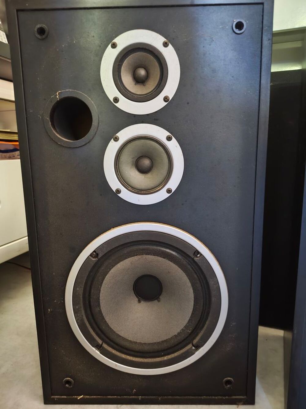 Enceintes hi-fi noires Audio et hifi