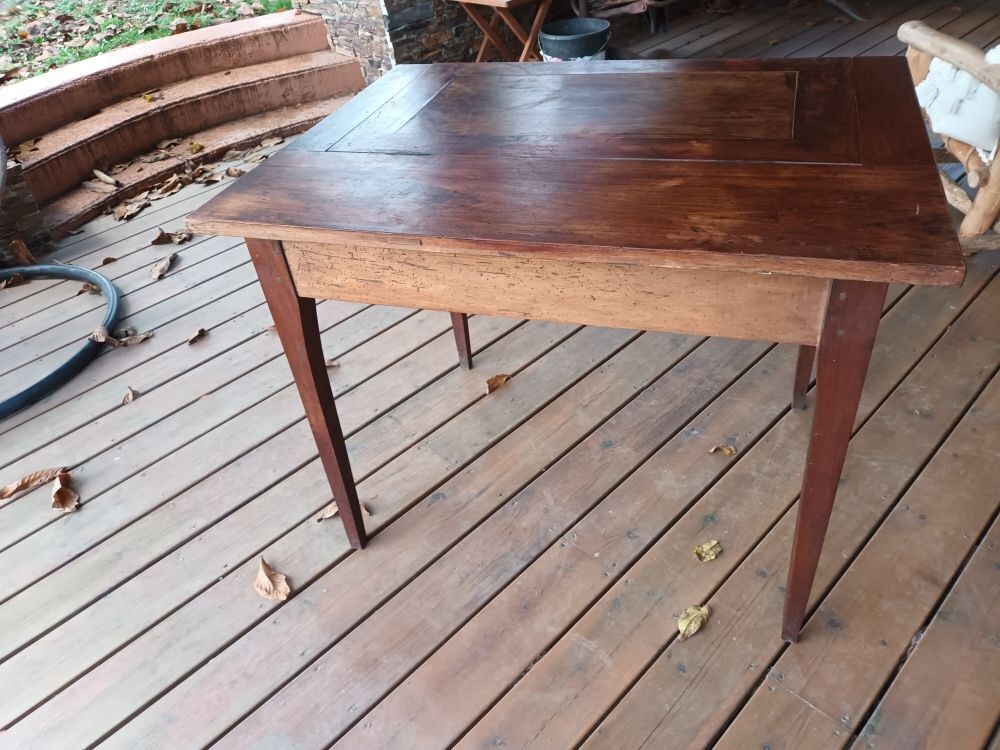 Bureau bois massif avec pupitre Meubles