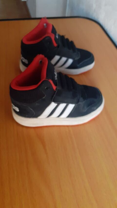 Baskets gar�on pointure 24 3 Grisolles (82)