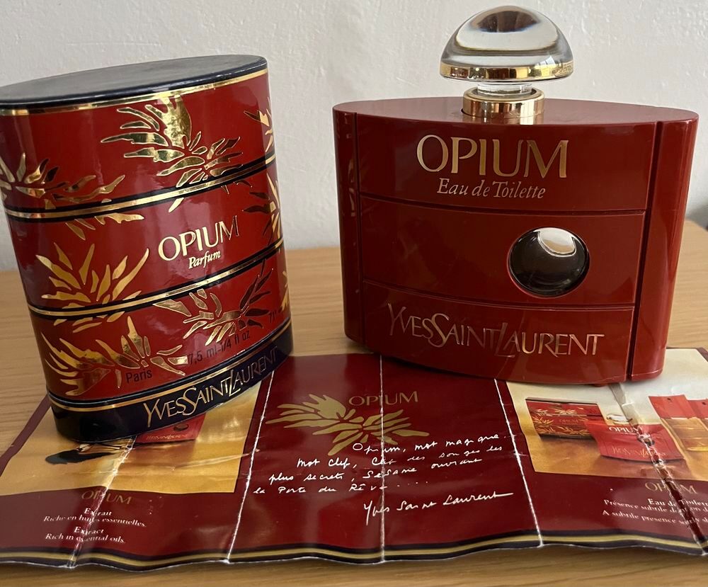 Flacons parfum vides &quot;&nbsp;opium&nbsp;&quot; YSL 