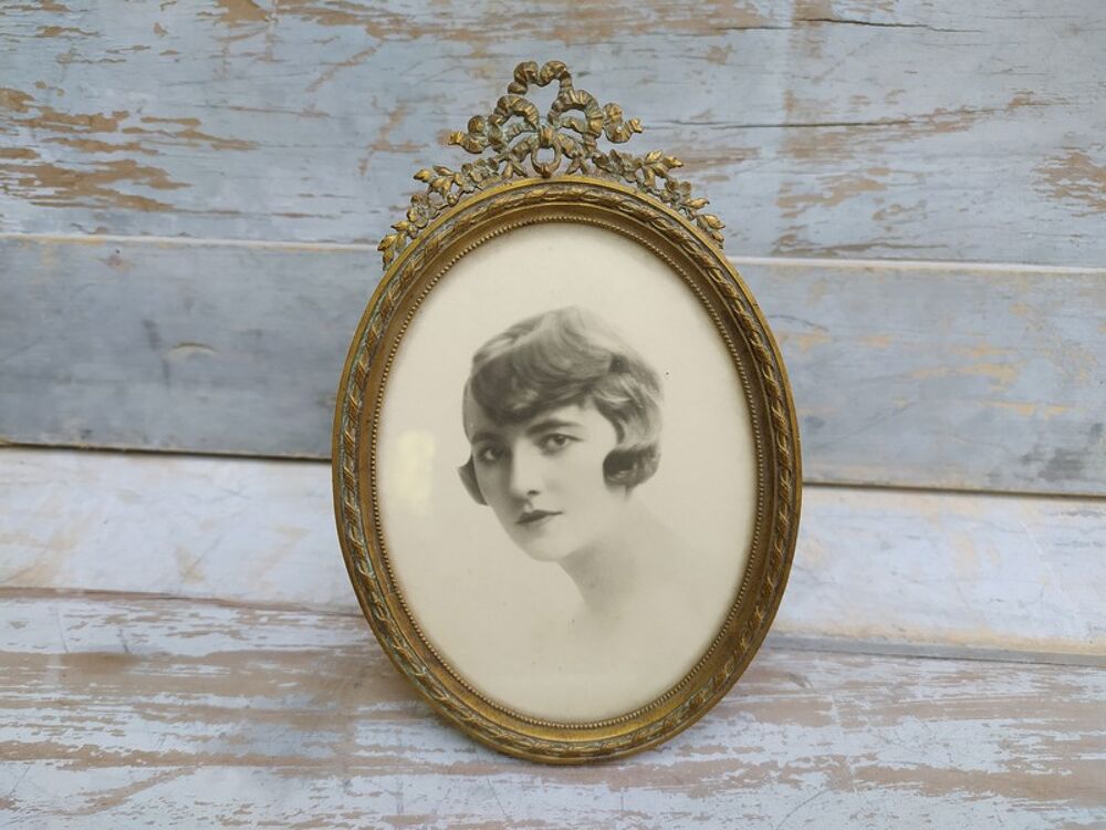 Portrait Jeune Femme Cadre Photo Laiton Style Louis XVI XIXe Décoration