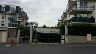  Parking / Garage � louer 13 m� Sartrouville