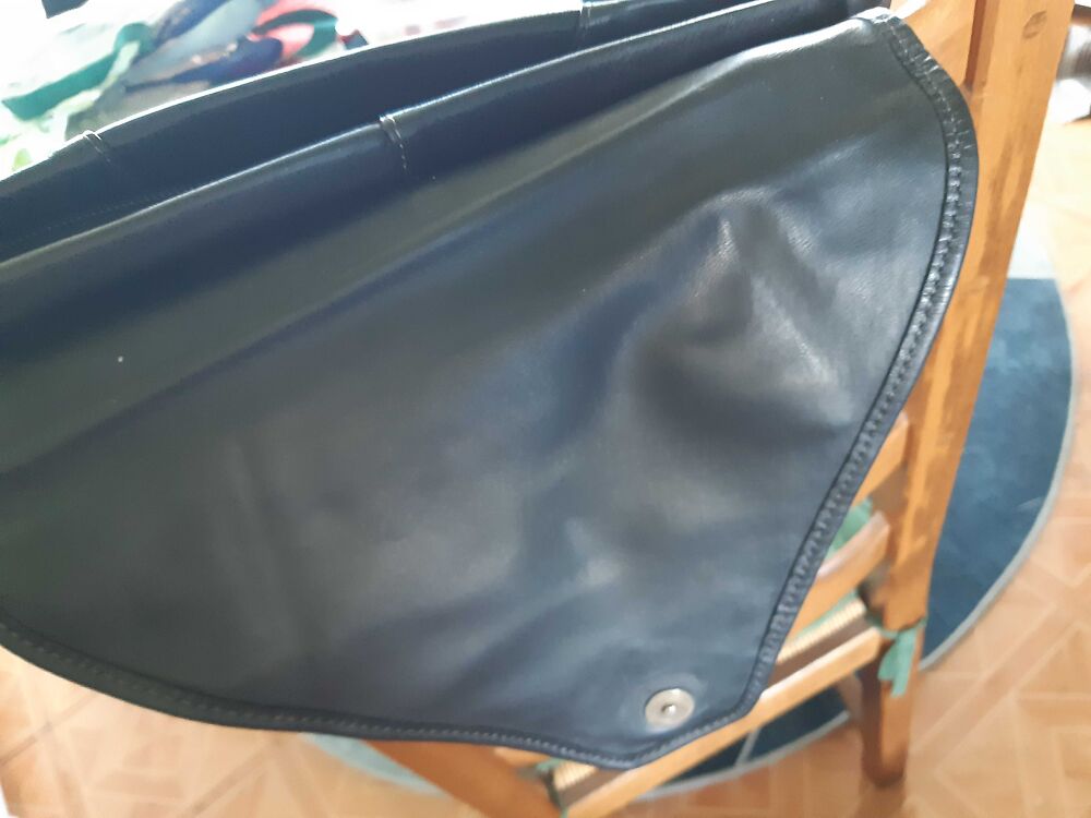 sacs &agrave; main de tous mod&egrave;les et diff&eacute;rentes couleurs Maroquinerie