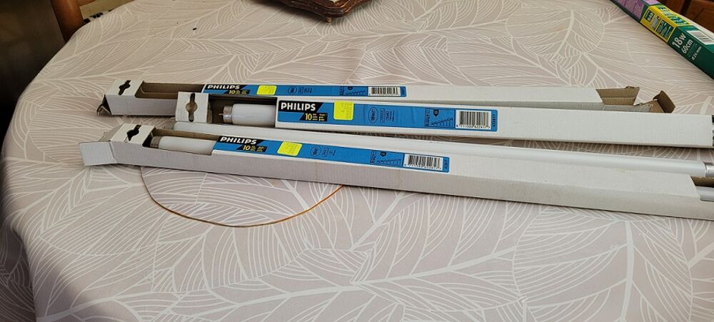 Tube fluorescent Philips Bricolage