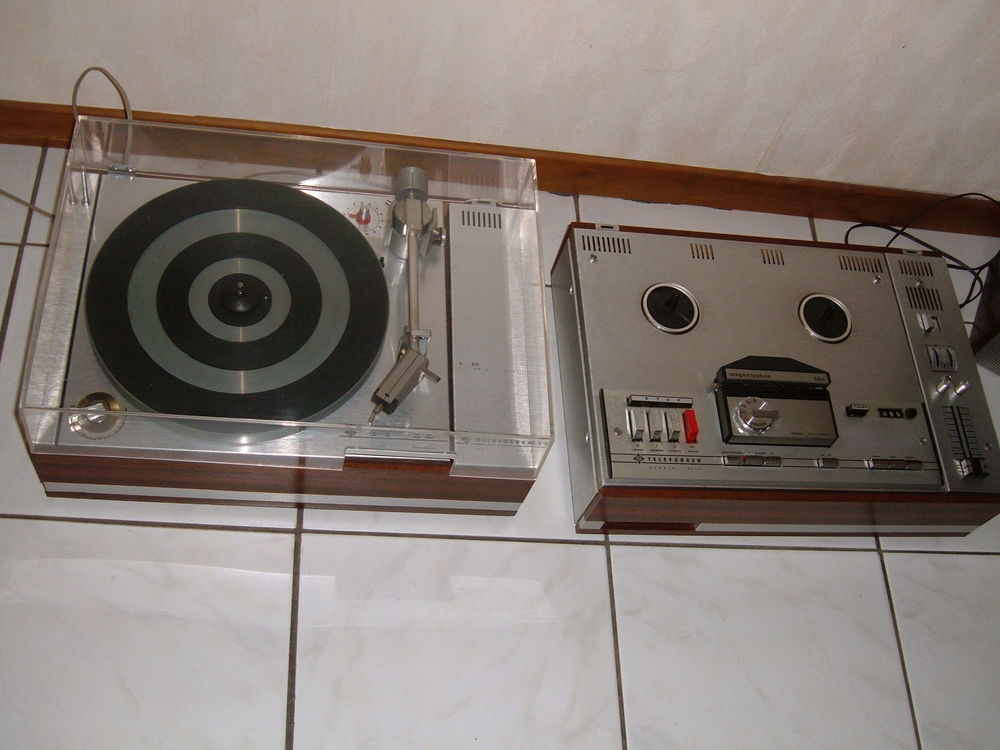 TOURNE DISQUES ( HIFI) de 1970 /80 Audio et hifi