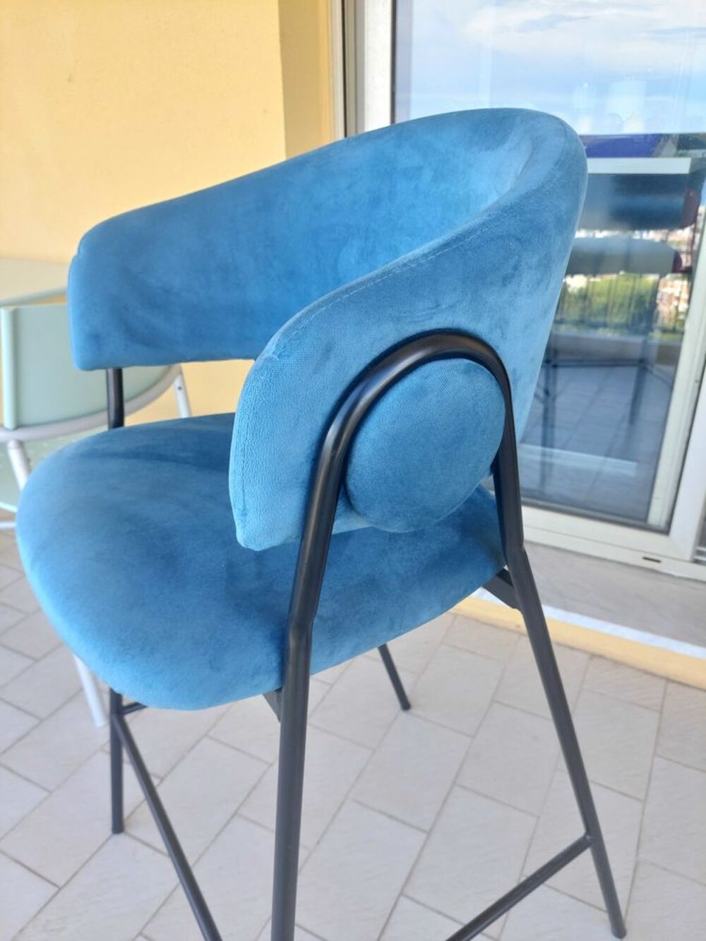 4 magnifiques fauteuils de bar neufs Meubles