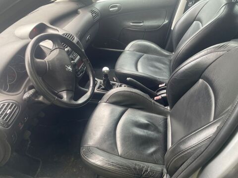 Peugeot 206 1.6i 16V Griffe 2004 occasion Montalzat 82270