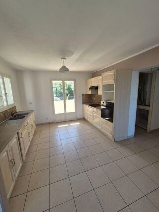  Appartement à louer 3 pièces 67 m²