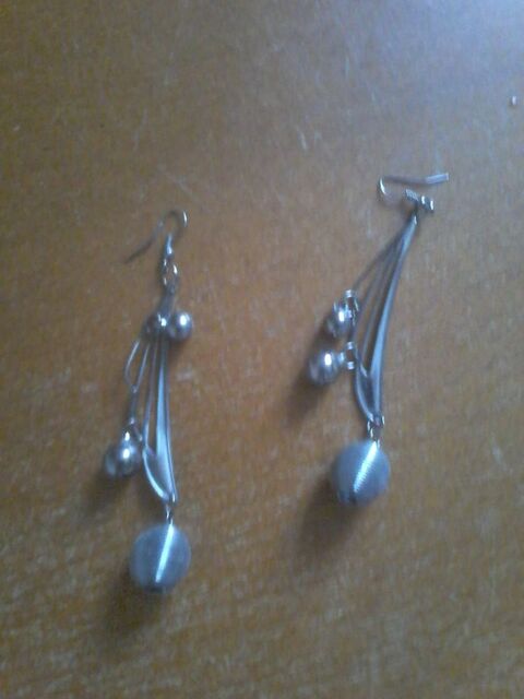 Boucle oreilles fantaisies 10 Tourcoing (59)