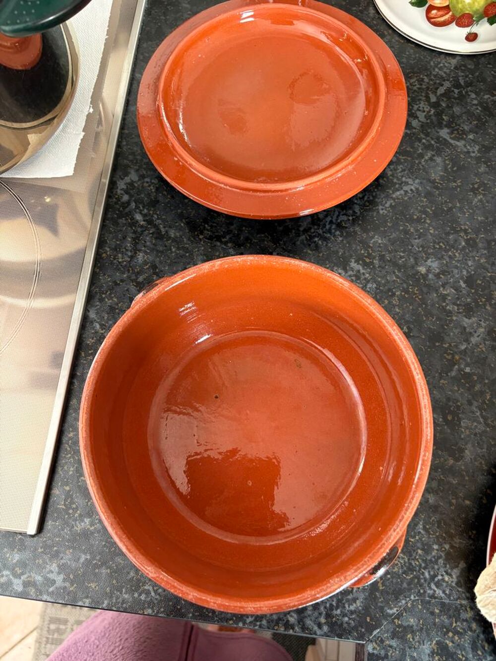 Vaisselle-verres-couverts-marmites-cocotte Tupperware-etc Cuisine