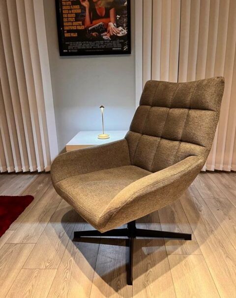 Fauteuil design 190 La Courneuve (93)