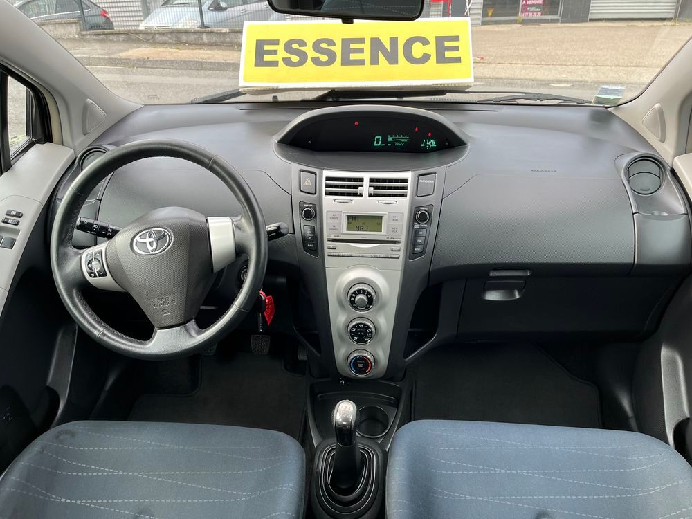 Yaris 1.3 - 87 VVT-i Luna 2007 occasion 42700 Firminy