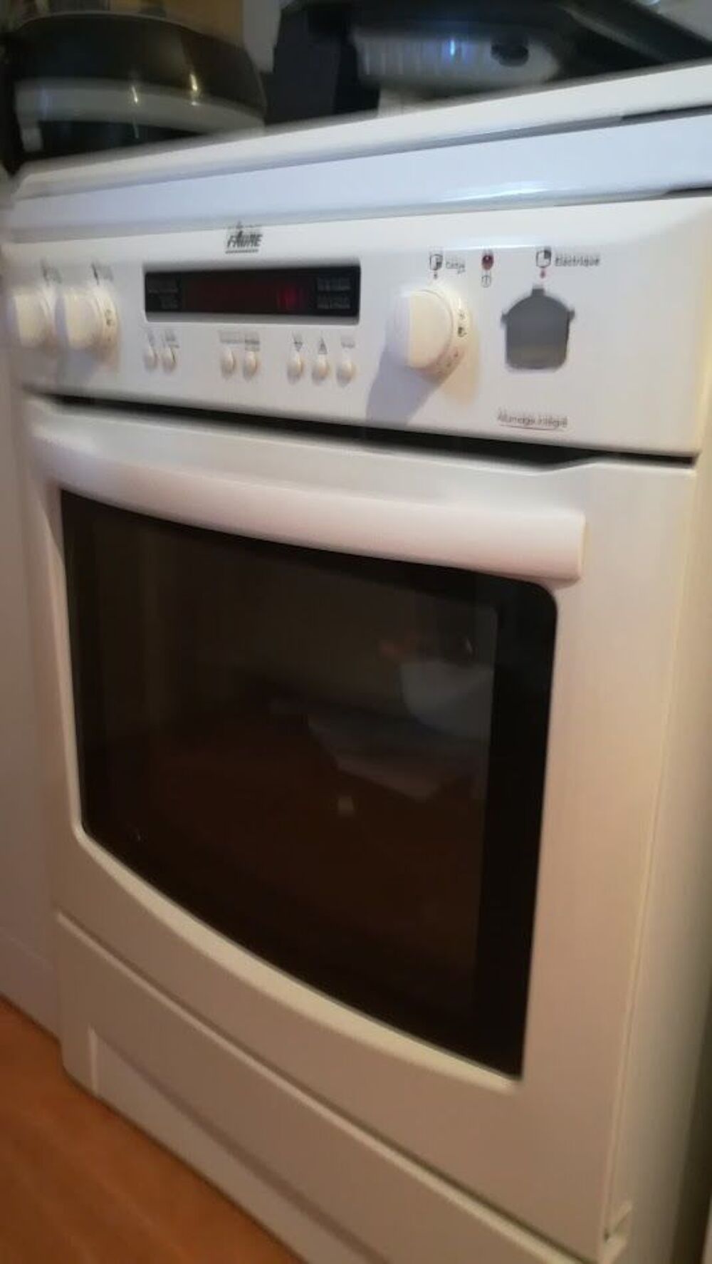 cause d&eacute;m&eacute;nagement cuisini&egrave;re faure Electroménager