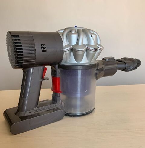 Aspirateur Dyson DC 62 : pi�ces d�tach�es 10 Beauchamp (95)