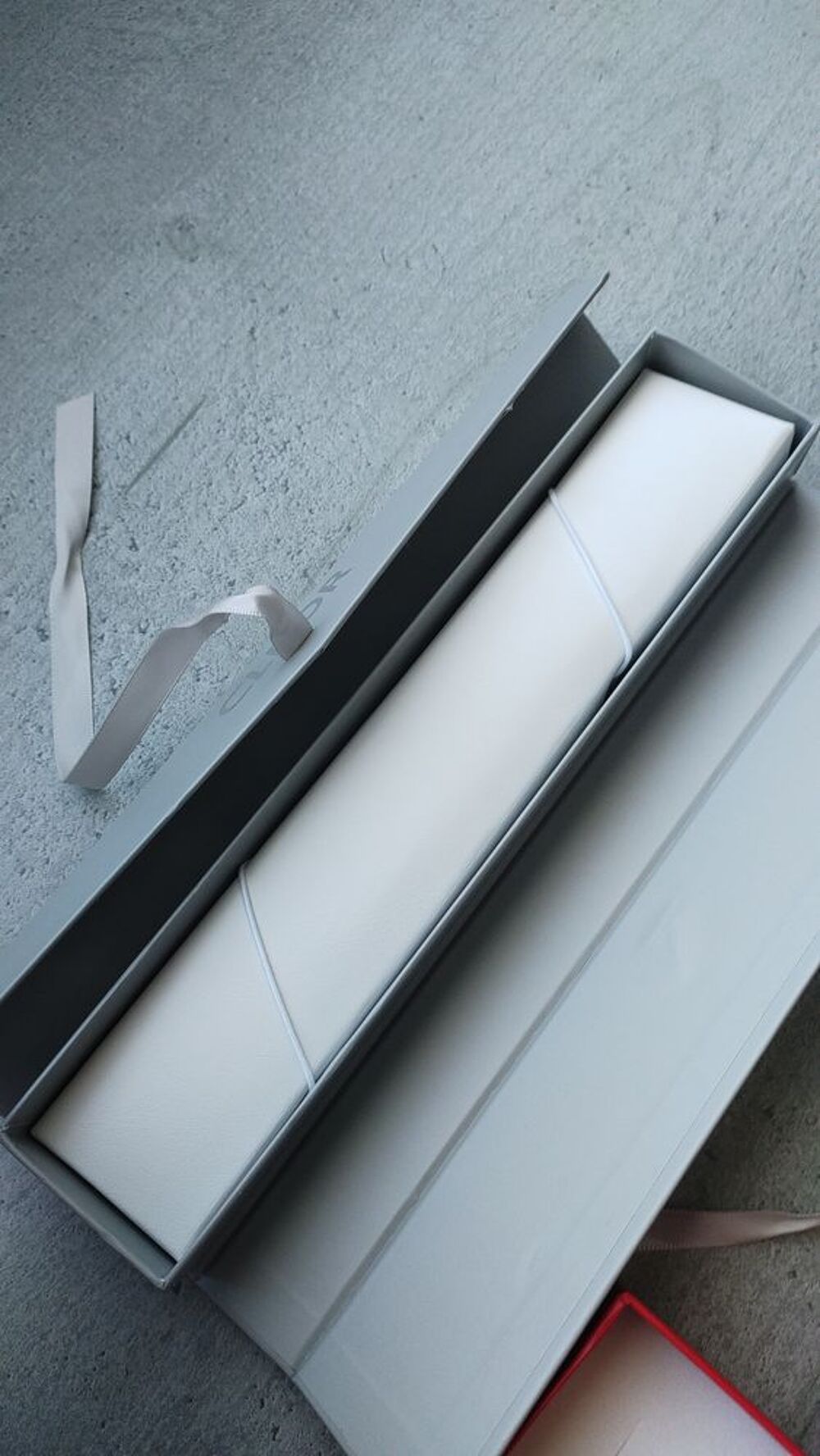 Lot de bo&icirc;tes de pr&eacute;sentation pour bijoux en tr&egrave;s bon &eacute;tat Bijoux et montres