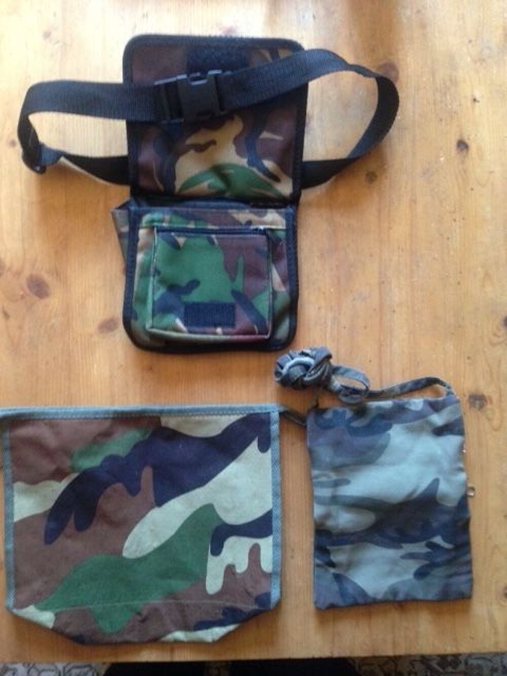 POCHETTES STYLE CAMOUFLAGE Maroquinerie