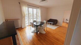  Appartement à louer 4 pièces 82 m²